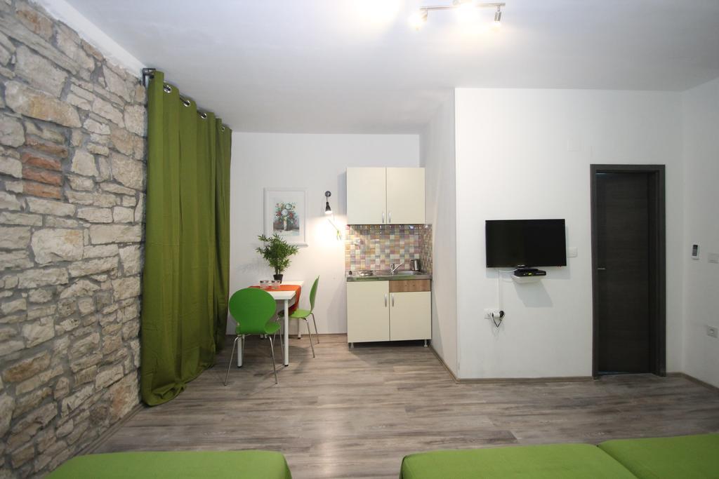 Top Center Rooms & Studio Pula Ngoại thất bức ảnh