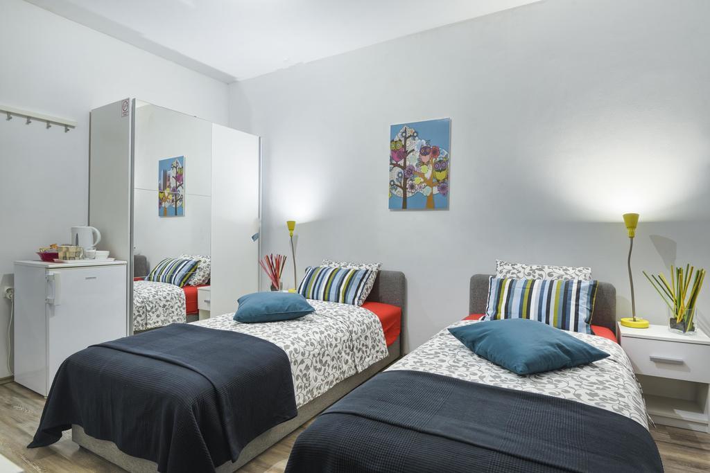 Top Center Rooms & Studio Pula Ngoại thất bức ảnh