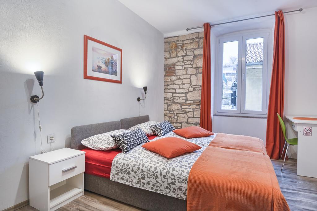 Top Center Rooms & Studio Pula Ngoại thất bức ảnh