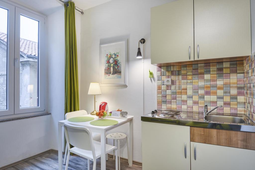 Top Center Rooms & Studio Pula Ngoại thất bức ảnh