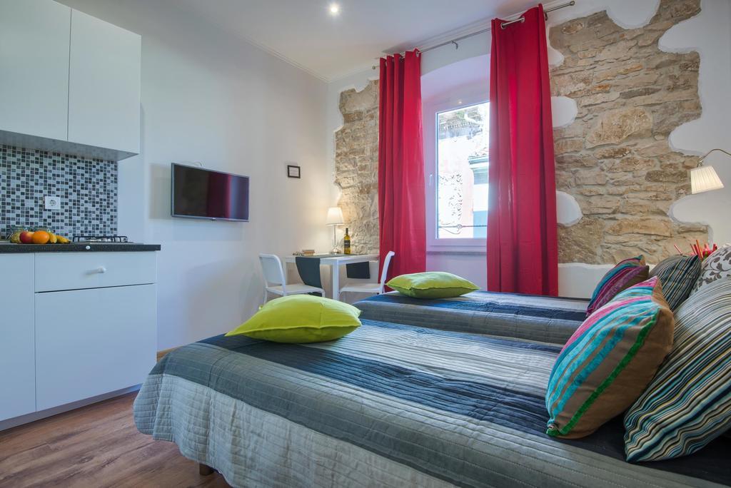 Top Center Rooms & Studio Pula Ngoại thất bức ảnh