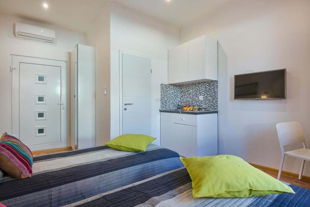 Top Center Rooms & Studio Pula Ngoại thất bức ảnh