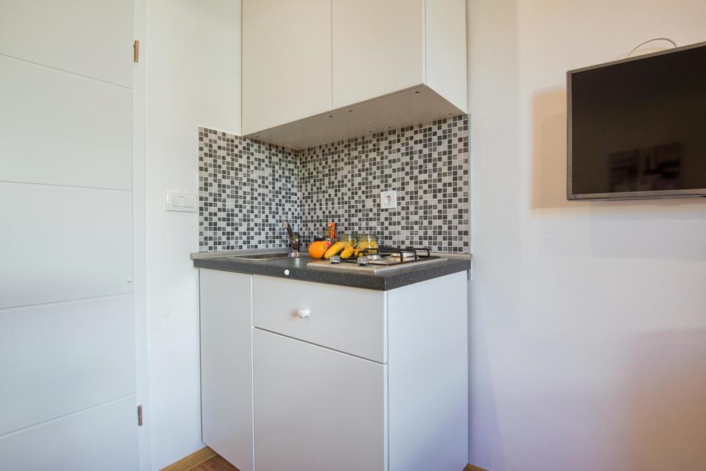 Top Center Rooms & Studio Pula Ngoại thất bức ảnh