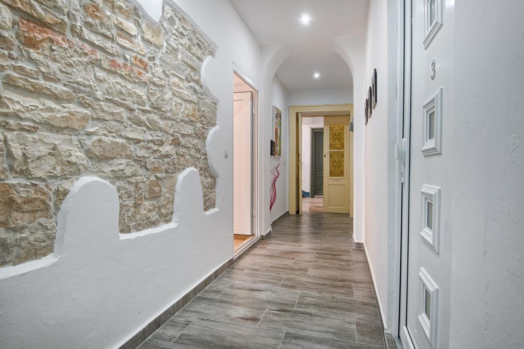 Top Center Rooms & Studio Pula Ngoại thất bức ảnh