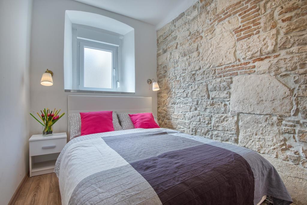 Top Center Rooms & Studio Pula Ngoại thất bức ảnh